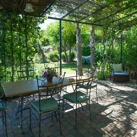 House With Garden And Sea View Holiday home