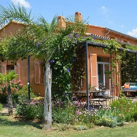 House With Garden And Sea View Holiday home