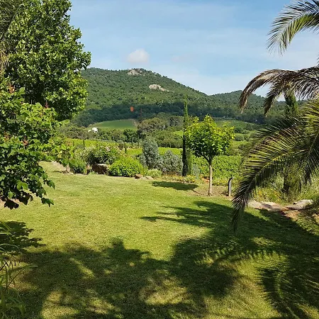 House With Garden And Sea View Holiday home