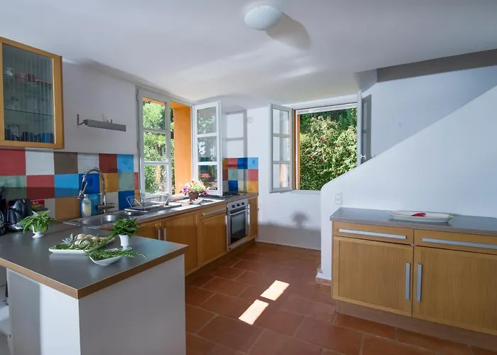 House With Garden And Sea View *