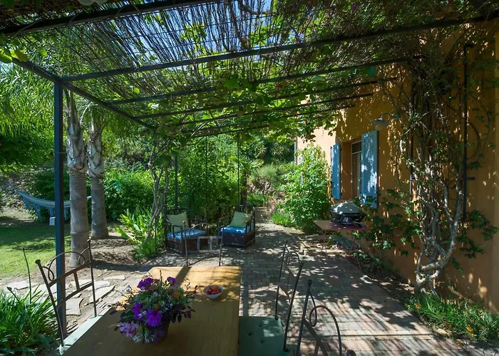 House With Garden And Sea View Casa de Férias La Londe-les-Maures