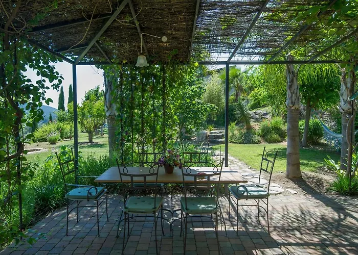 House With Garden And Sea View Casa de Férias *