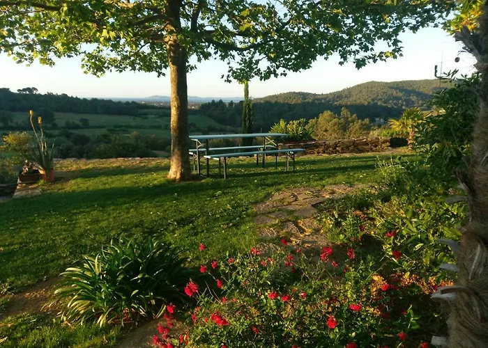 House With Garden And Sea View Casa de Férias