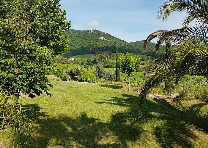House With Garden And Sea View Casa de Férias