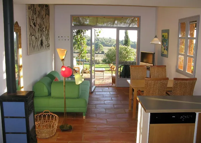 House With Garden And Sea View Casa de Férias